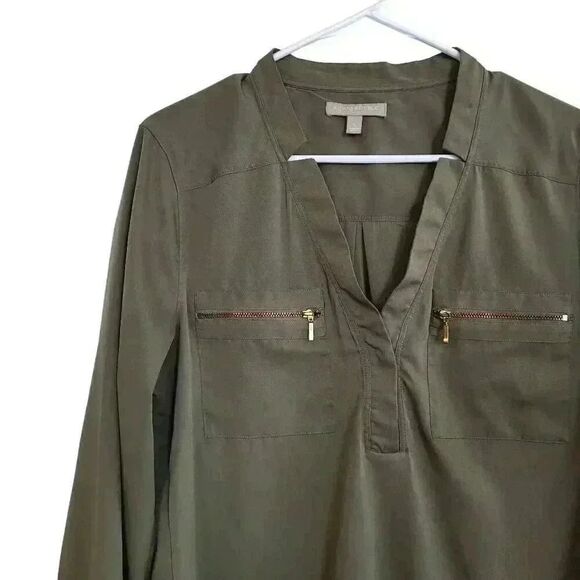 Banana Republic Women's Khaki Green Polyester Long Sleeve V-Neck Shirt w Gold Zi - Picture 2 of 9